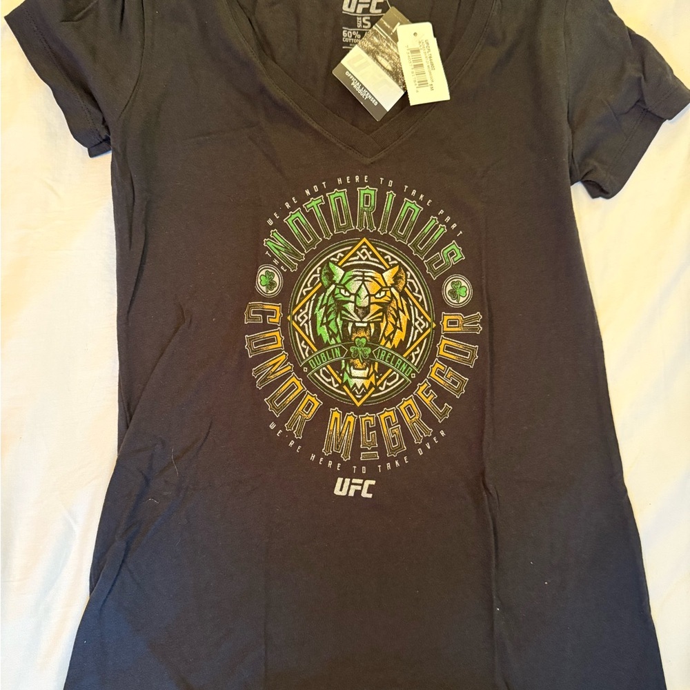 UFC Black Mcgregor Tee with Green and Gold Graphic
